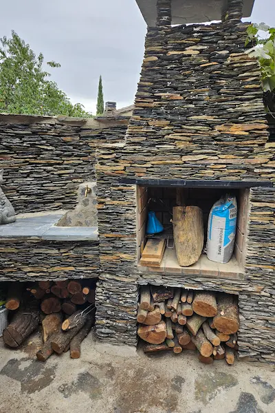 leña fina para barbacoa